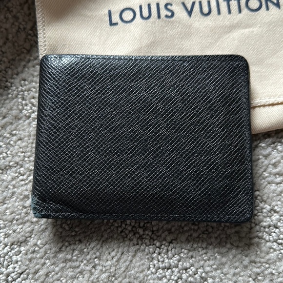 Louis Vuitton Men’s wallet - Picture 1 of 13
